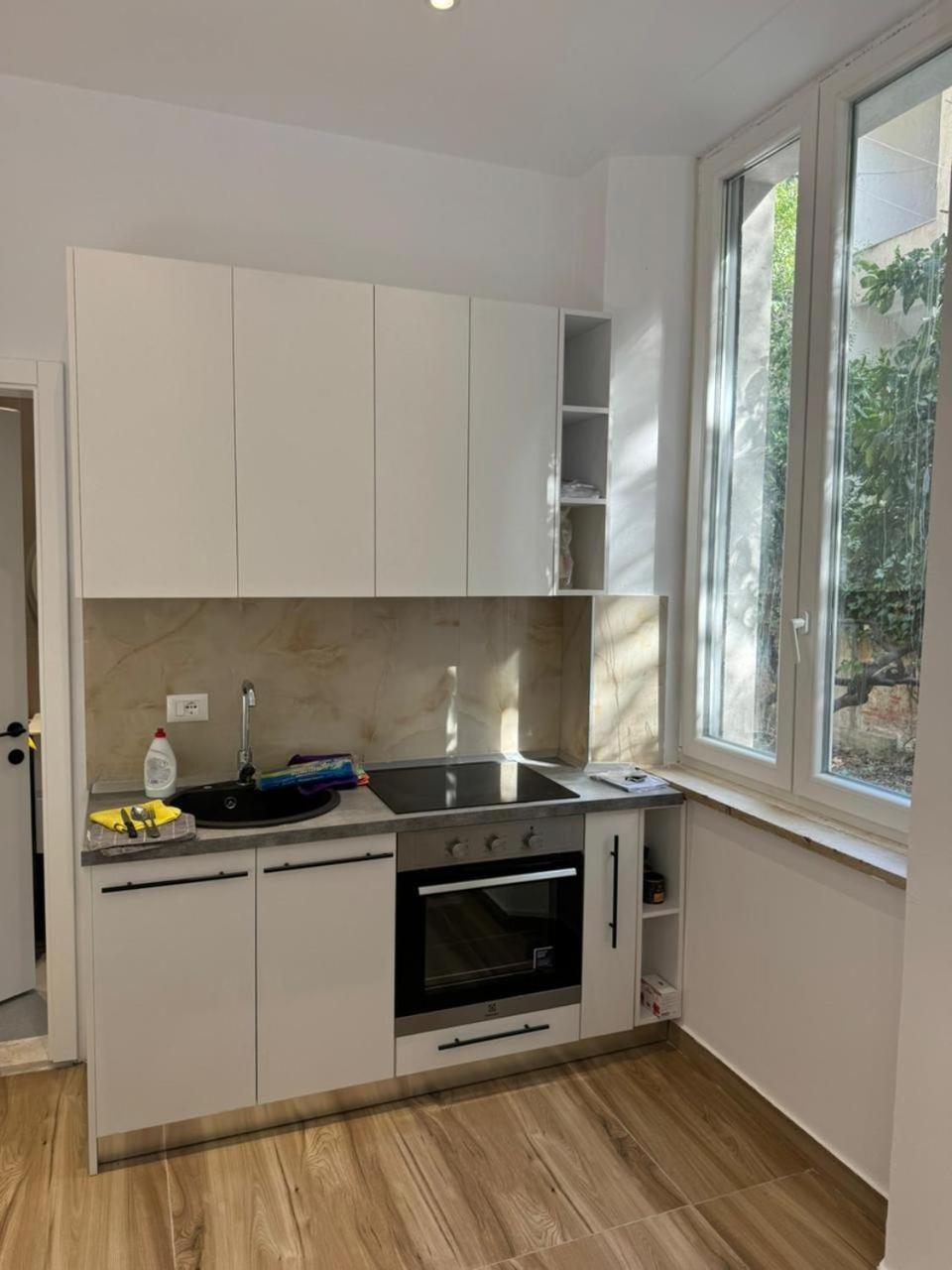 Vila 21 At Blloku Area Тирана Екстериор снимка