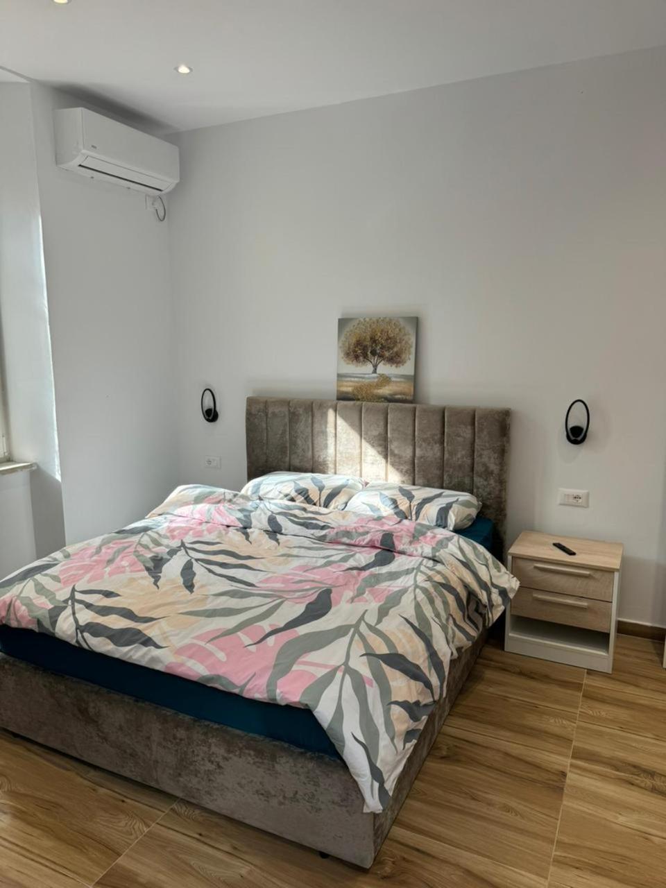 Vila 21 At Blloku Area Тирана Екстериор снимка