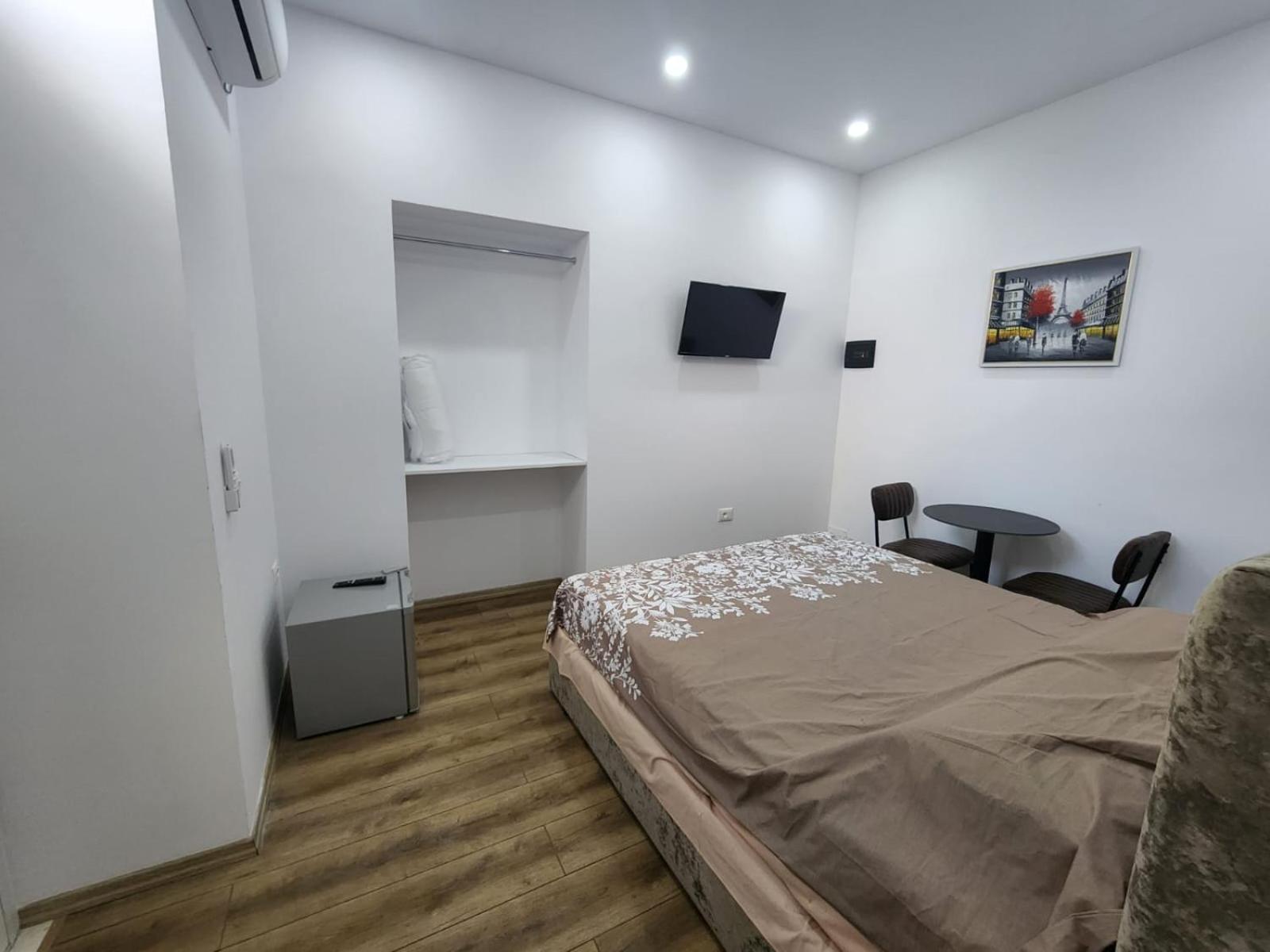 Vila 21 At Blloku Area Тирана Екстериор снимка