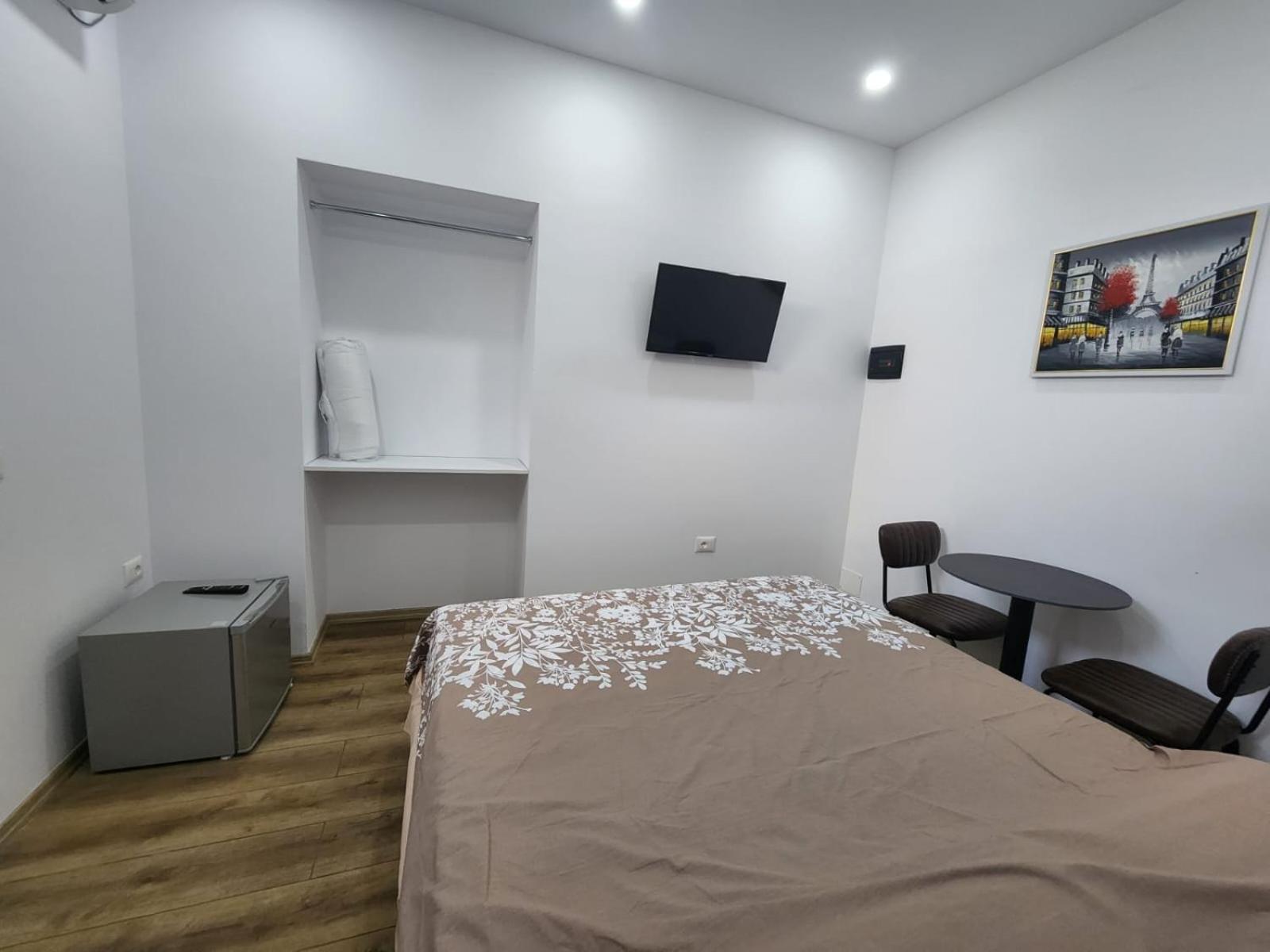 Vila 21 At Blloku Area Тирана Екстериор снимка
