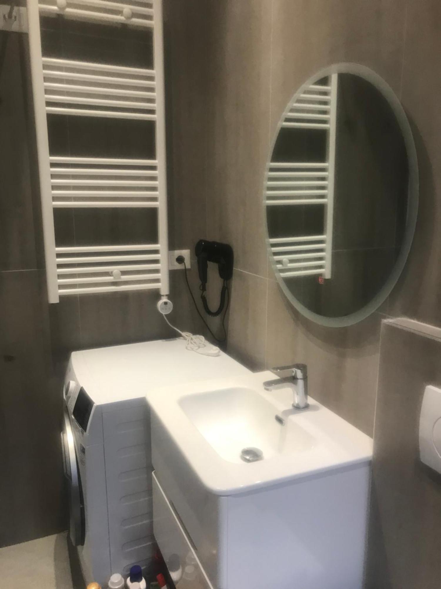 Vila 21 At Blloku Area Тирана Екстериор снимка