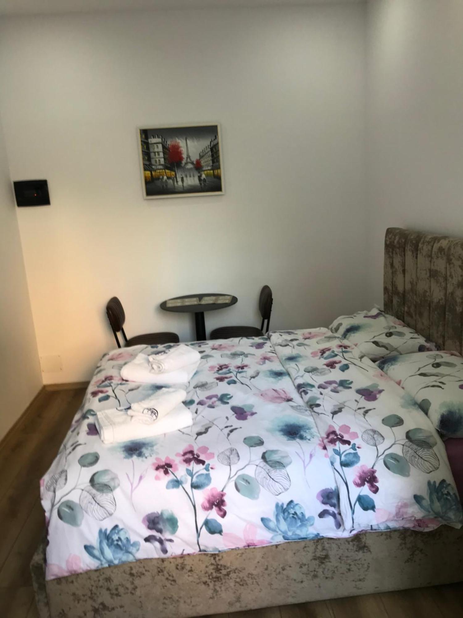 Vila 21 At Blloku Area Тирана Екстериор снимка