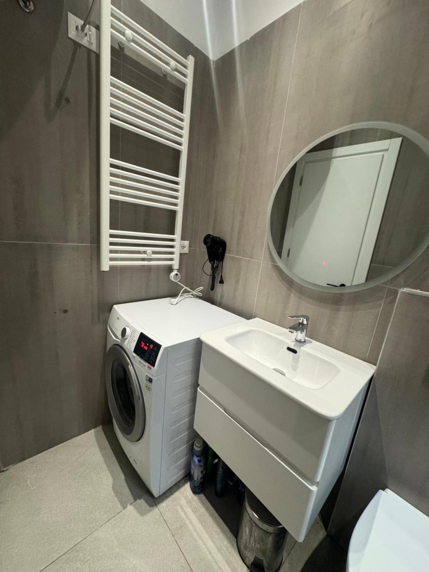 Vila 21 At Blloku Area Тирана Екстериор снимка