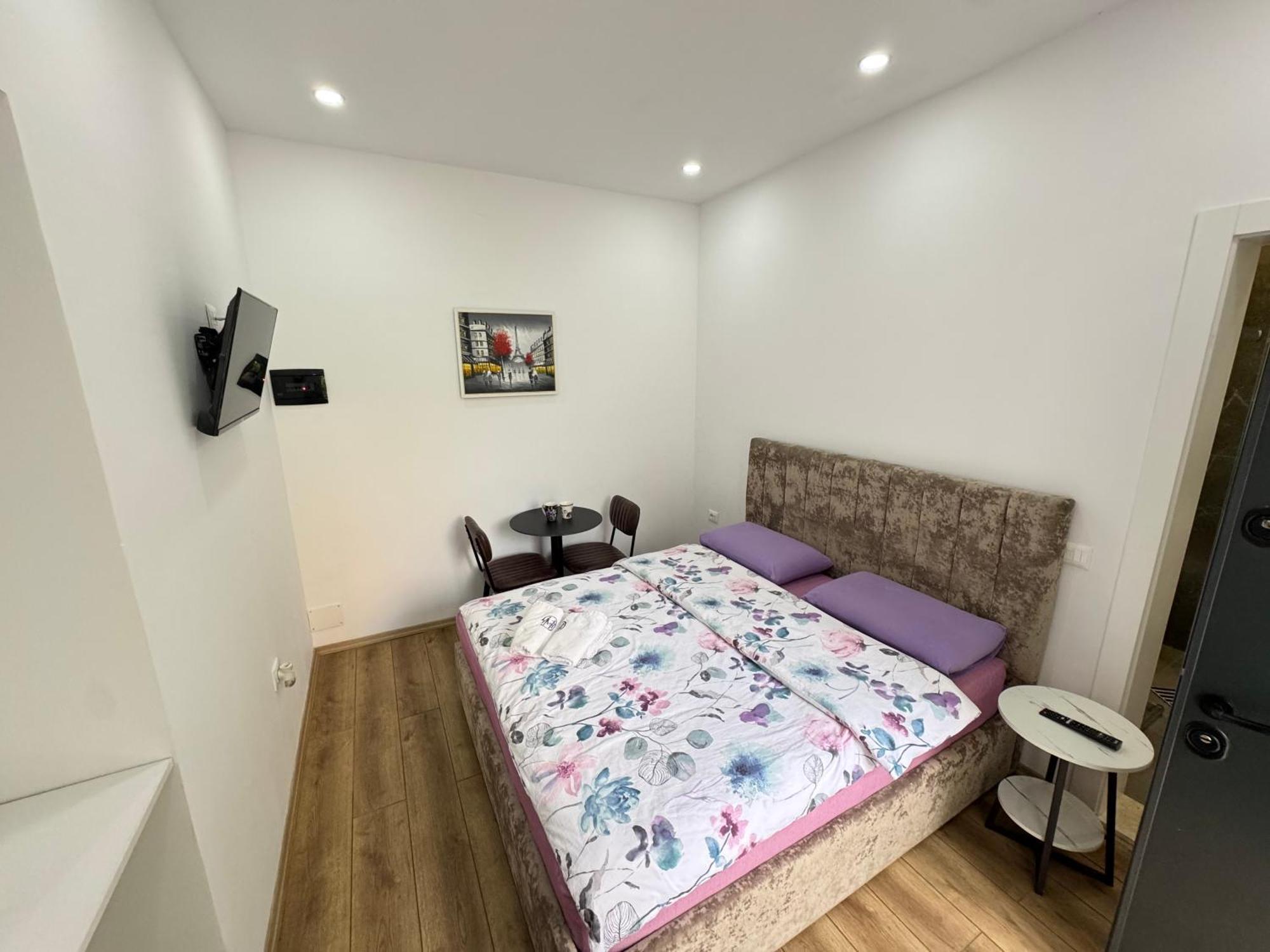 Vila 21 At Blloku Area Тирана Екстериор снимка