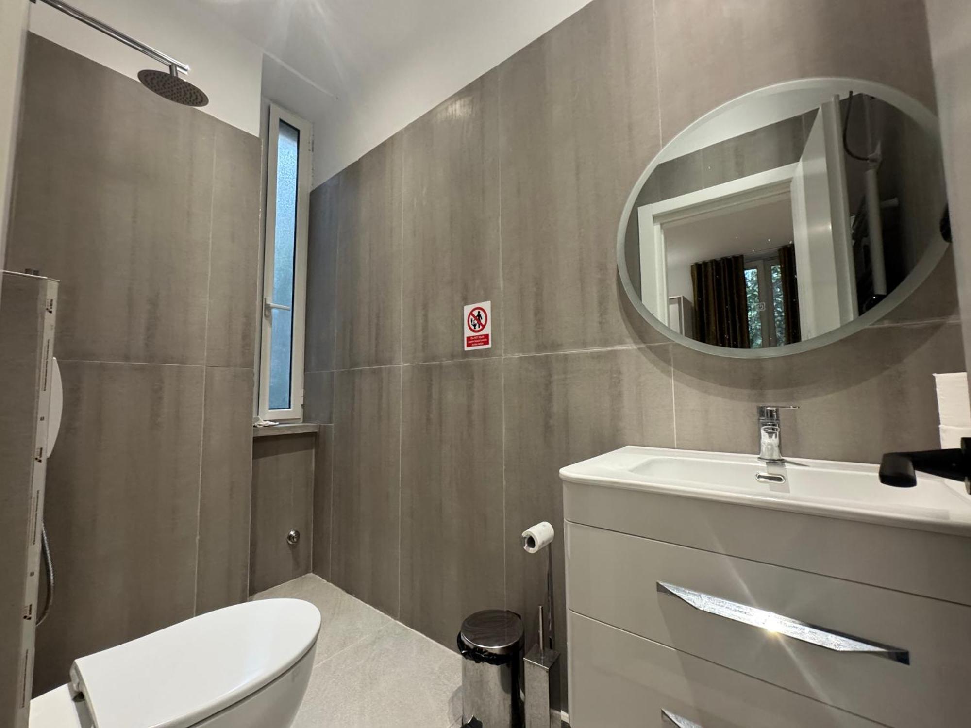 Vila 21 At Blloku Area Тирана Екстериор снимка