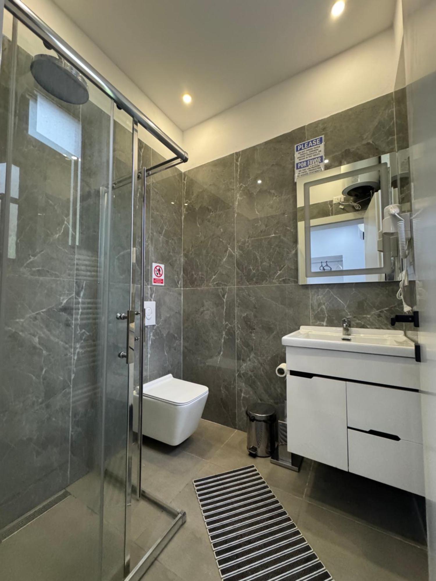 Vila 21 At Blloku Area Тирана Екстериор снимка