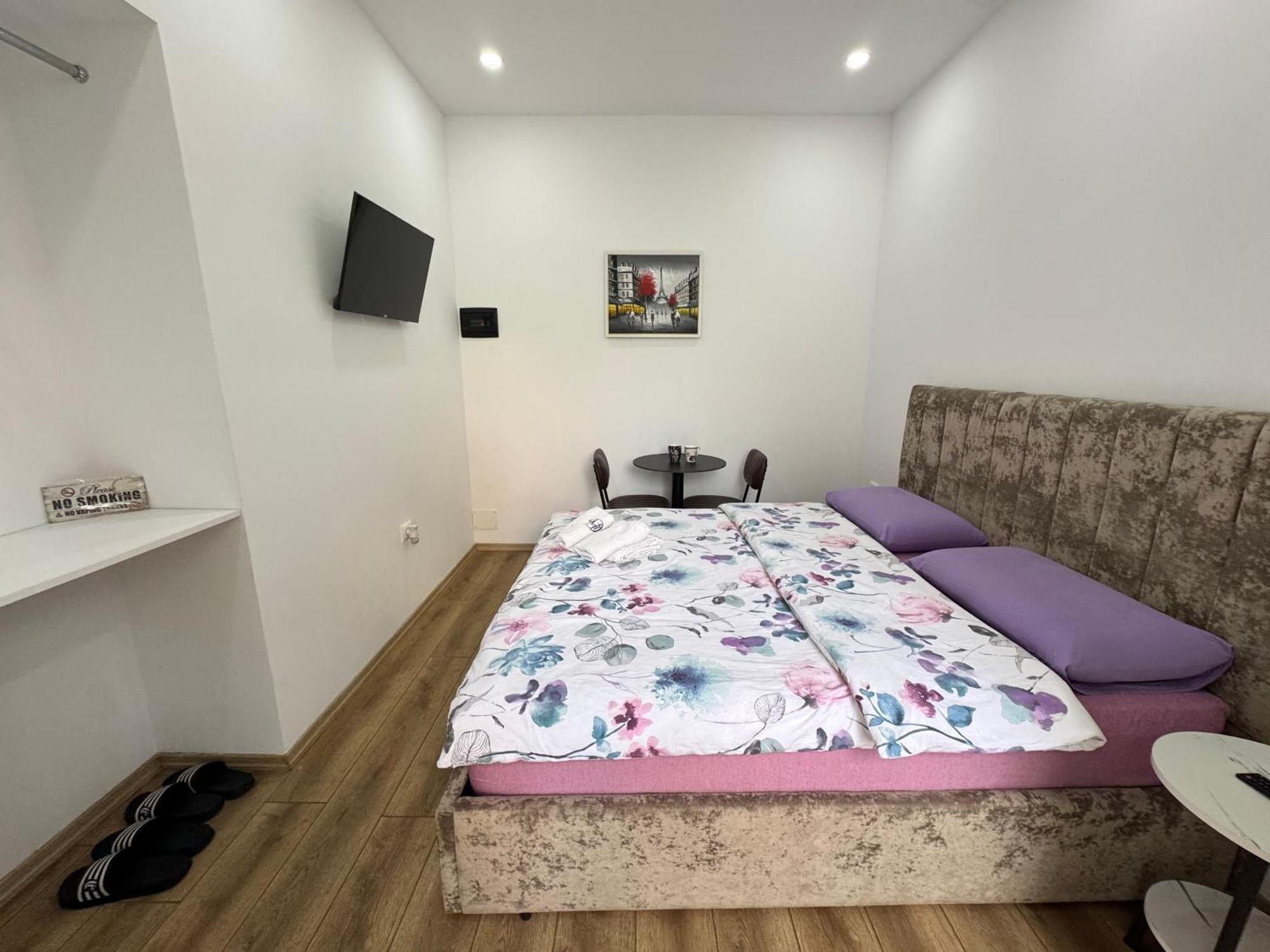 Vila 21 At Blloku Area Тирана Екстериор снимка